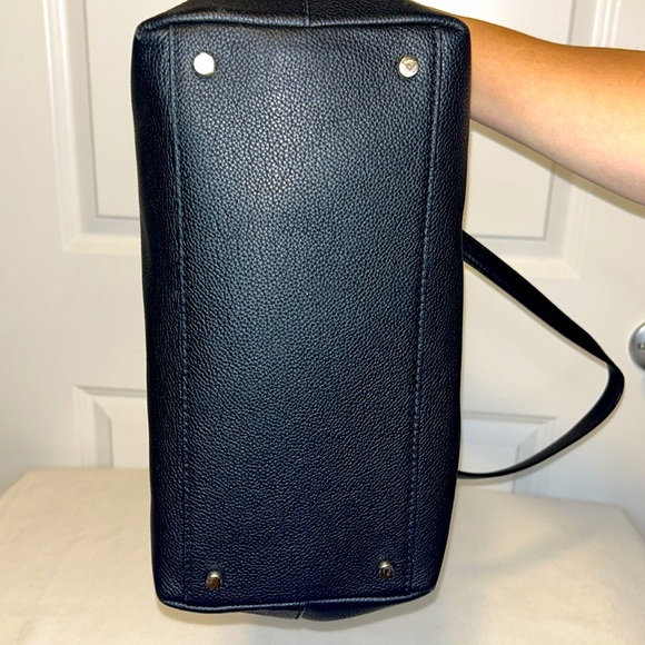 Kate Spade New York Larchmont Avenue Logo Black Leather Penny Tote Bag - Picture 5 of 17